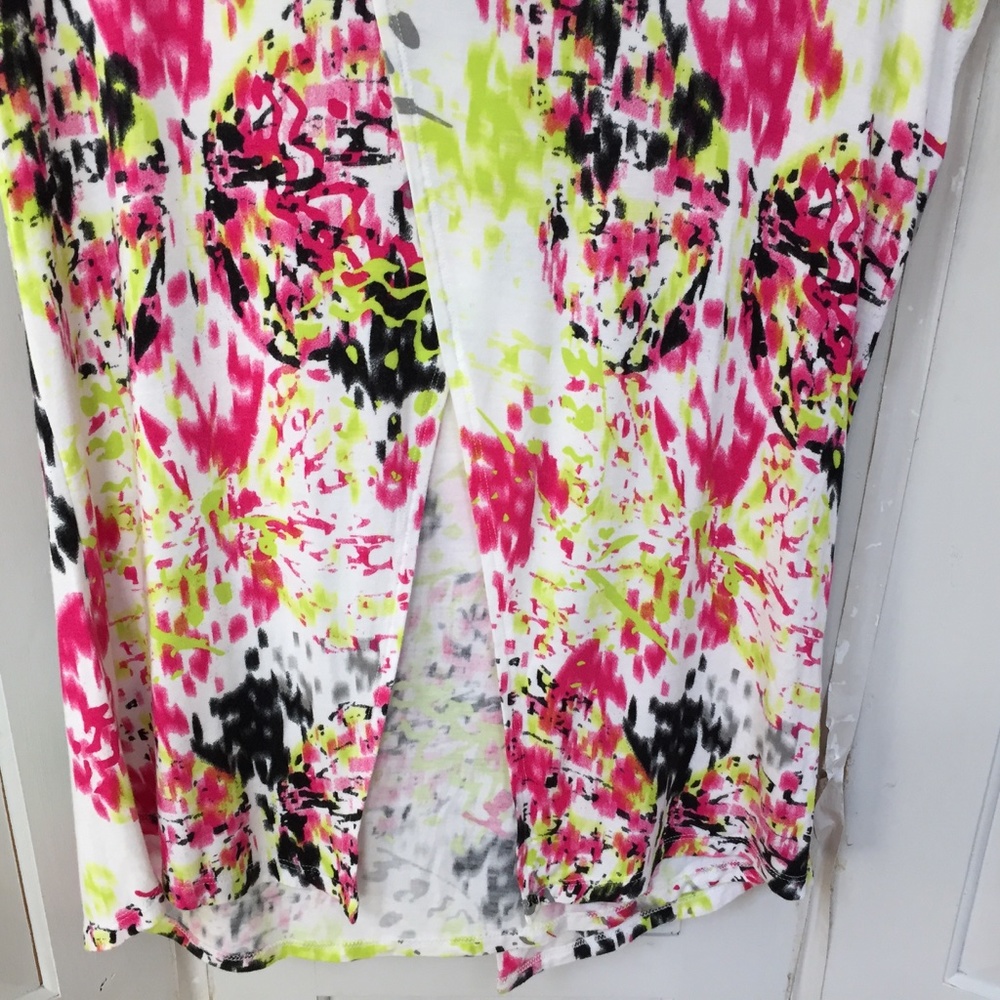 Gaiam Multi-Color Tee - Picture 15 of 15